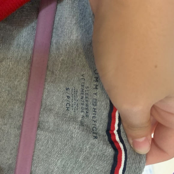 Cropped Sweatshirt - Picture 5 of 5